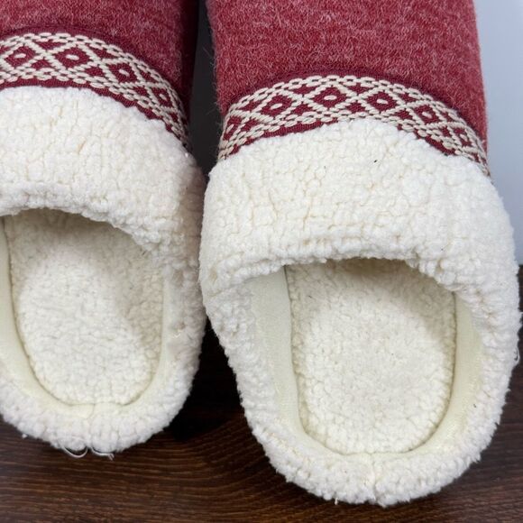 Isotoner Women's Slip on faux fur hard sole house slippers size Large 8.5-9 - Picture 4 of 7